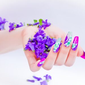 CORSO DI RICOSTRUZIONE UNGHIE - LIVELLO AVANZATO